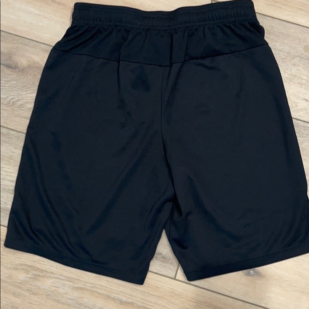 Nike Men’s Shorts Large - Picture 2 of 3